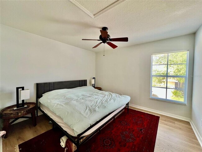 Building Photo - 16112 Loneoak View Dr