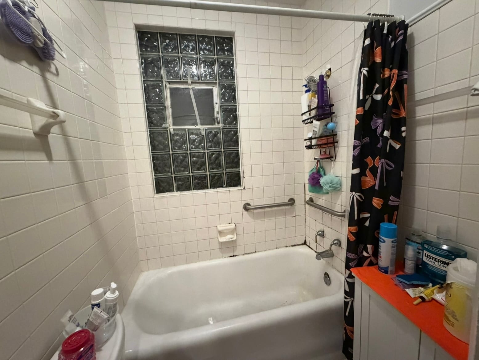 Building Photo - 5937 W Dakin St