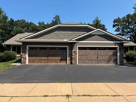 Building Photo - 2850 Swallowtail Ct
