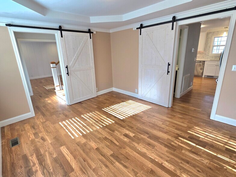 Building Photo - 12469 Daisywood Dr