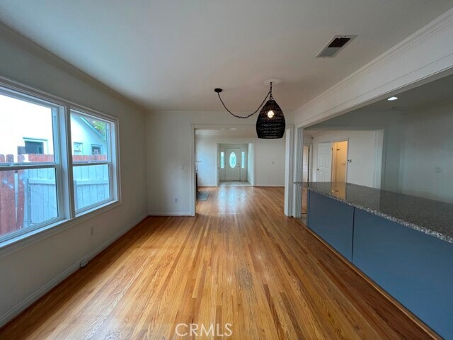 Building Photo - 4316 Greenbush Ave
