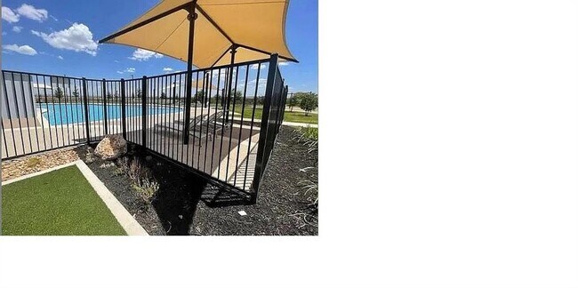 Building Photo - 1740 Catahoula Dr