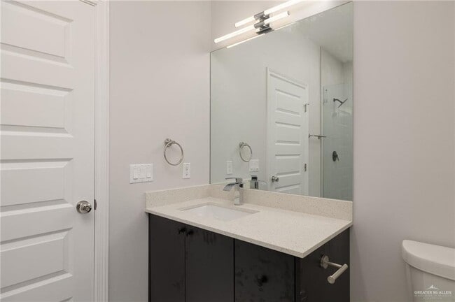 Building Photo - 4508 Larkspur Ave