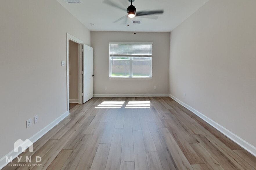 Building Photo - 6188 White Spruce Dr