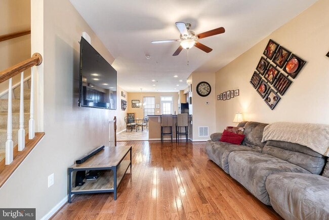 Building Photo - 904 S Macon St.