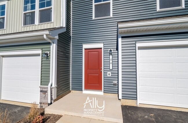 Building Photo - 44 Sophie Kathryn Dr