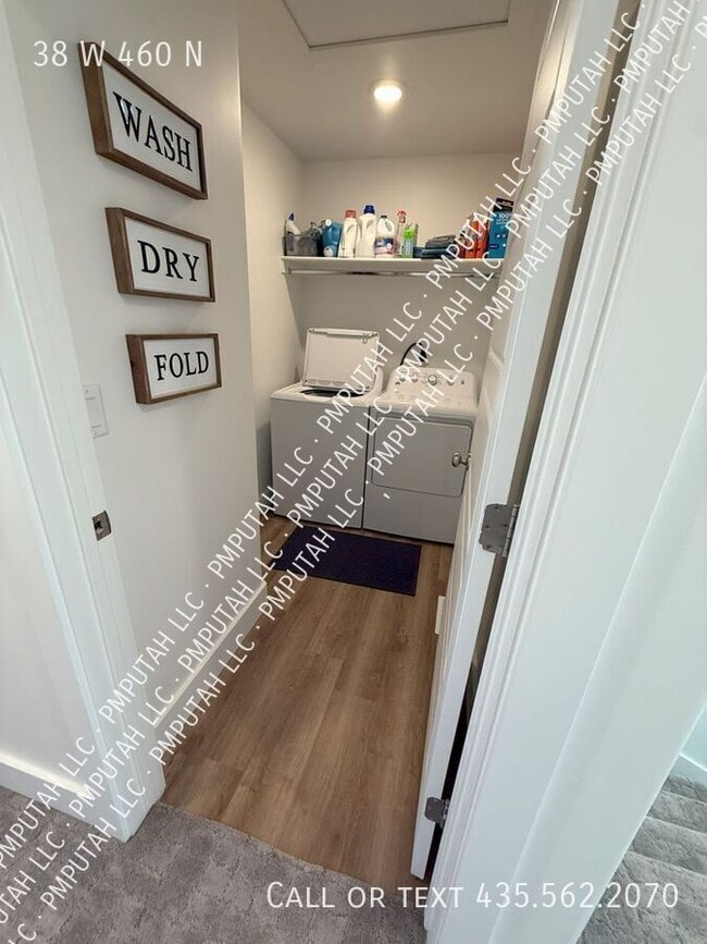 Building Photo - 38 W 460 N