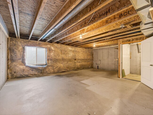 Building Photo - 98 E Harmony Ct