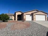 Building Photo - 3 Bedroom - 2 Bath Home