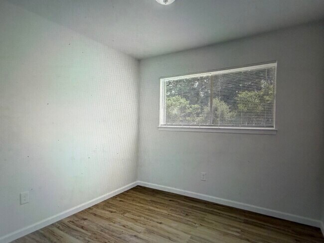Building Photo - 4838 Shayne Ln