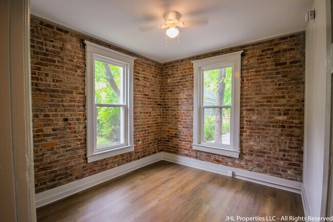 Building Photo - 1203 Peachtree St