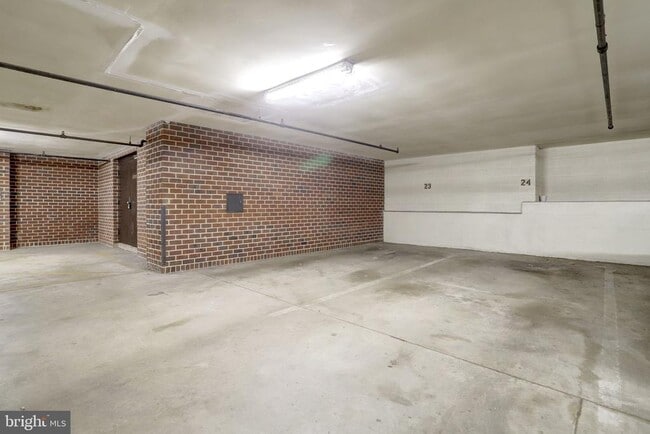 Building Photo - 1600 Prince St