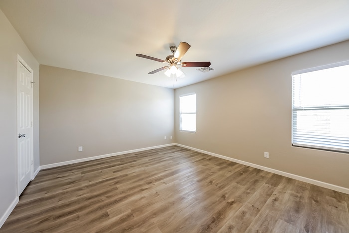 Building Photo - 11944 W El Cortez Pl