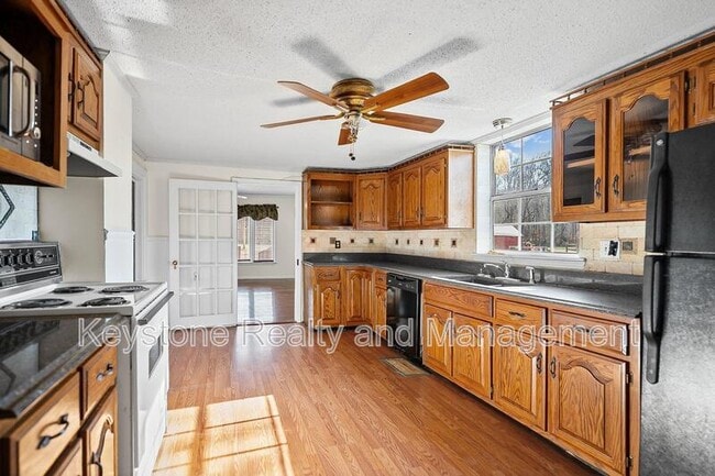 Building Photo - 1340 Donelson Pkwy