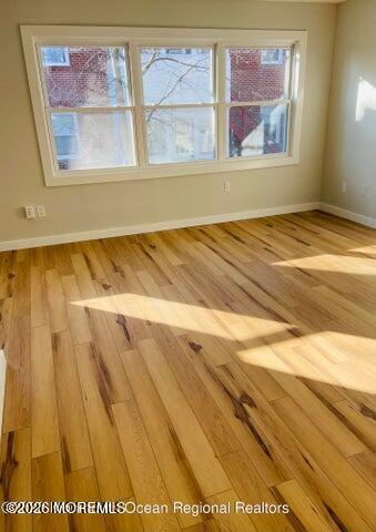 Building Photo - 407 8th Ave