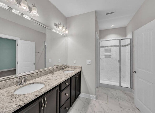 Building Photo - 156 Wildfell Trl