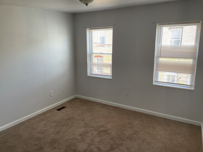 Bedroom 2 - 312 S Duncan St