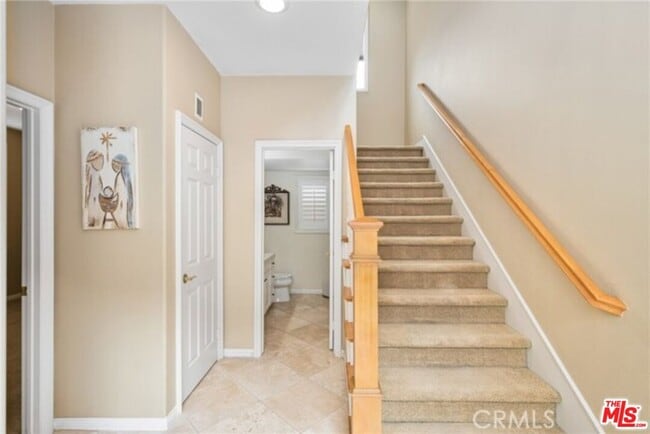 Building Photo - 2088 Ward St