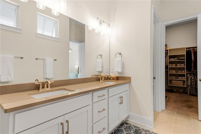 Building Photo - 746 Stickley Oak Way