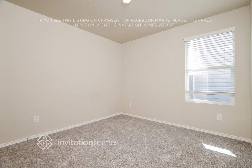 Building Photo - 5734 Leon Pl