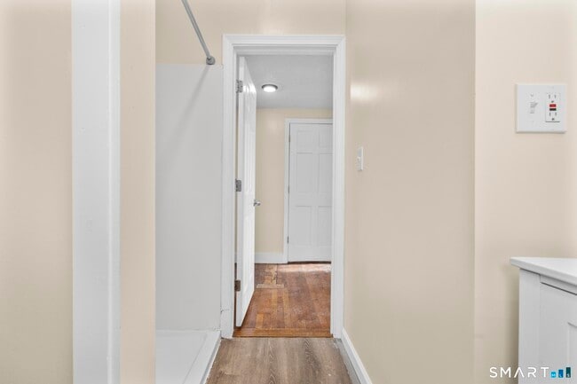 Building Photo - 101 Carlisle St