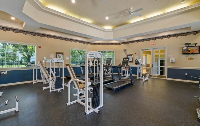 Building Photo - Renovated 2/2 Condo located in Visconti! - New Carpet