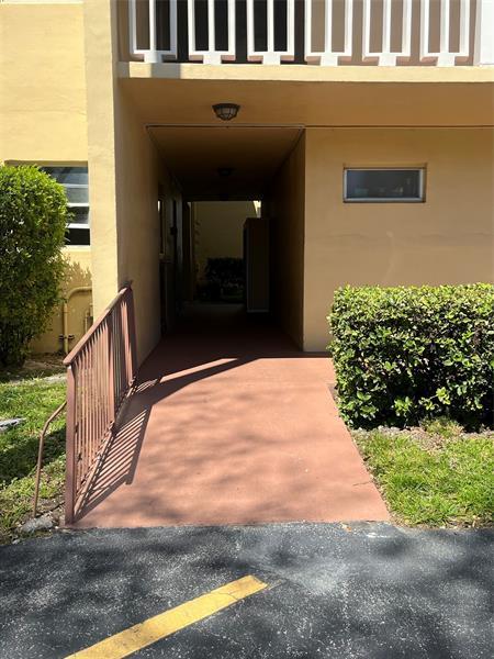 Building Photo - 6090 NW 64th Ave