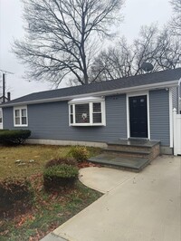 Building Photo - 836 Old Town Rd