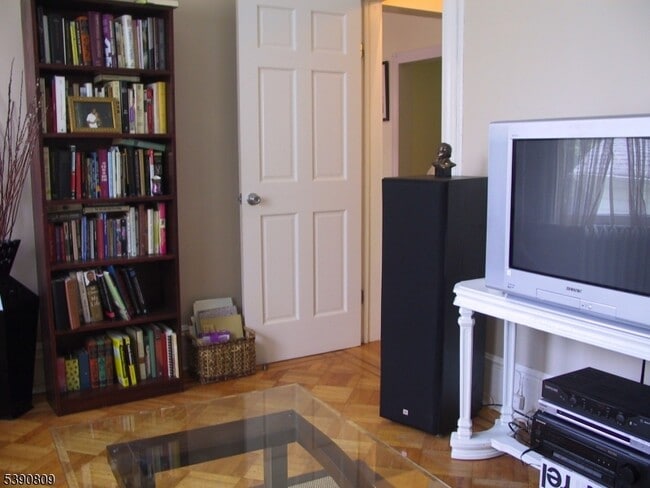 Building Photo - 177 Ashland Ave