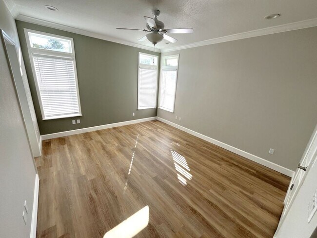 Building Photo - 1029 Mayapple Ln