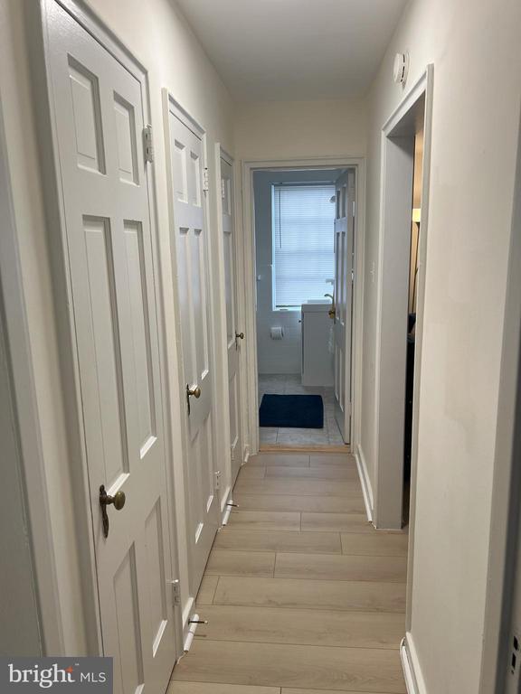 Building Photo - 16 Auburn Ct