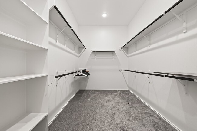 Building Photo - 2406 Pear Blossom Ln