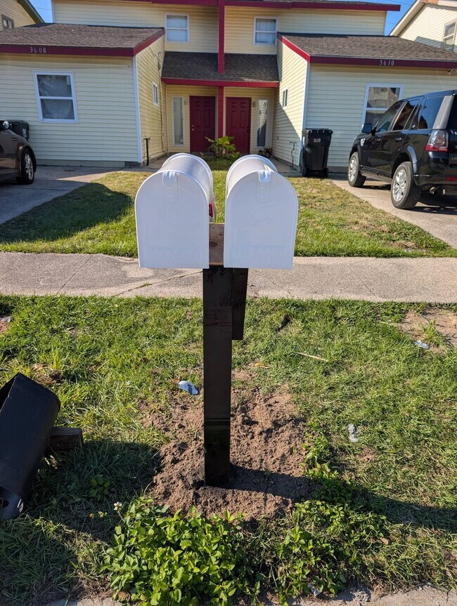 Building Photo - 3608 Juno Dr