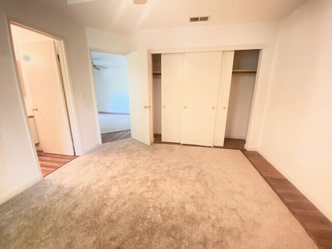 Building Photo - Affordable Move In Ready S. Vasco Condo