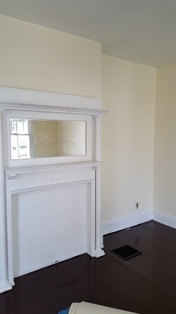 Building Photo - Move Right In!  What a great value