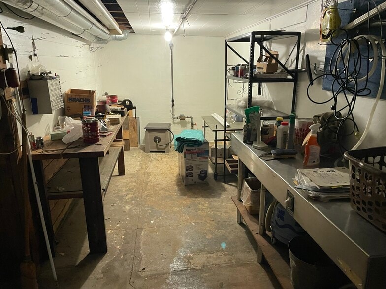 Building Photo - 2206 Pacific St