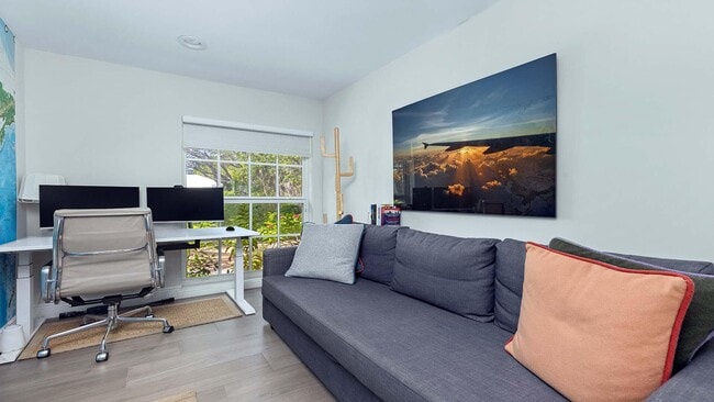 Building Photo - 335 Old School Rd