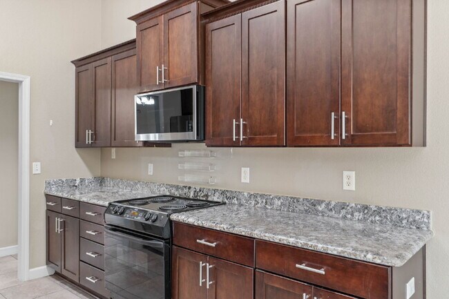 Building Photo - 7968 Lola Cir