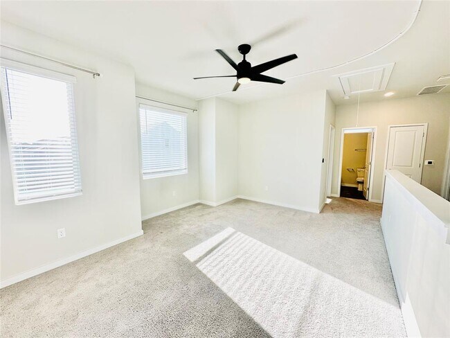 Building Photo - 1304 Limelight Ln