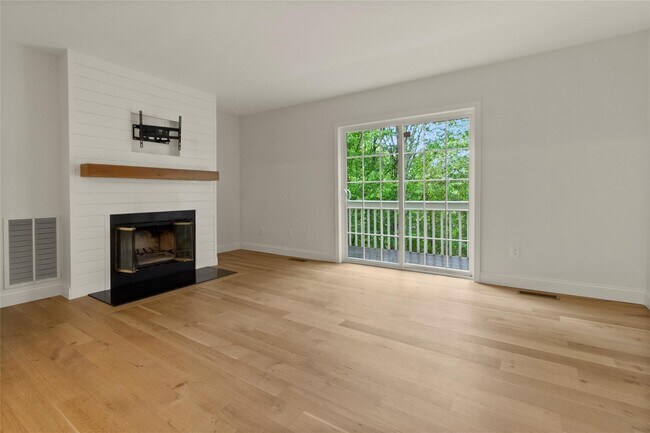 Building Photo - 3303 Morgan Dr