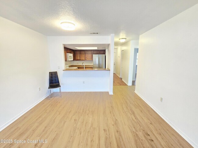 Building Photo - 1079 Ellen Ct