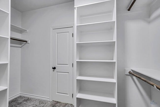 Building Photo - 3741 Alnwick Dr