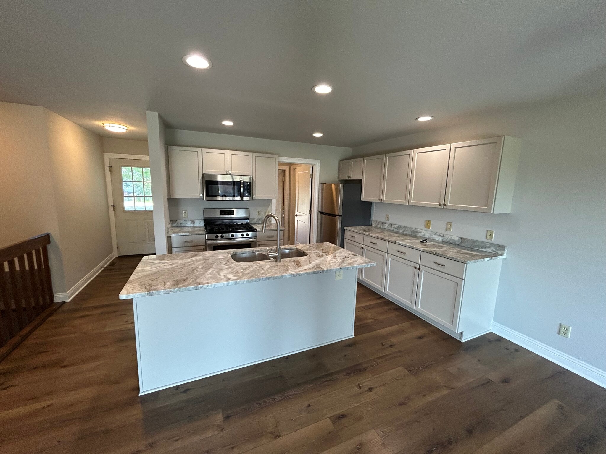 Kitchen 2 - 405 Turtle Creek Dr