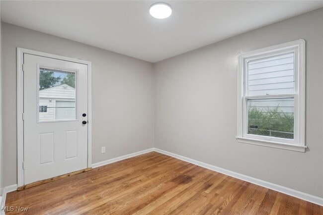 Building Photo - 14214 Reddington Ave