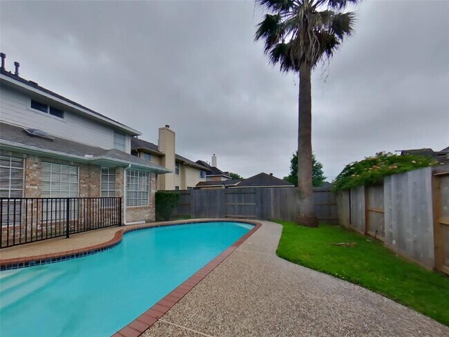 Building Photo - 7302 Emerald Glen Dr