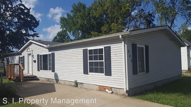 Primary Photo - 3 br, 2 bath House - 305 N. 12th St