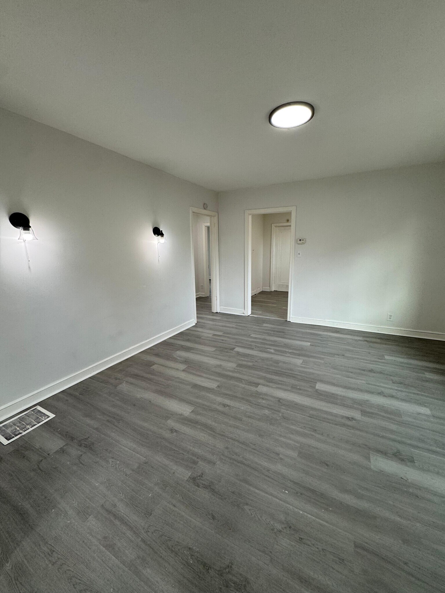 Building Photo - 3419 Grover St