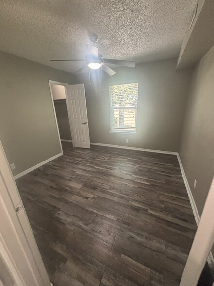 Building Photo - 531 Bedford Rd