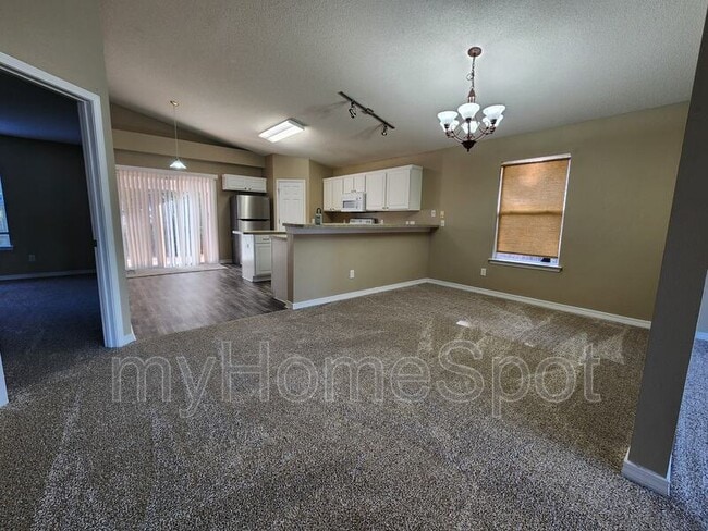 Building Photo - 1589 Galvin Ave