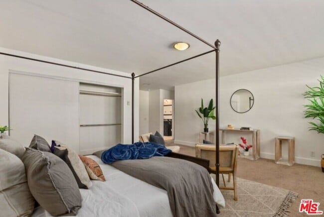 Building Photo - 6624 Springpark Ave